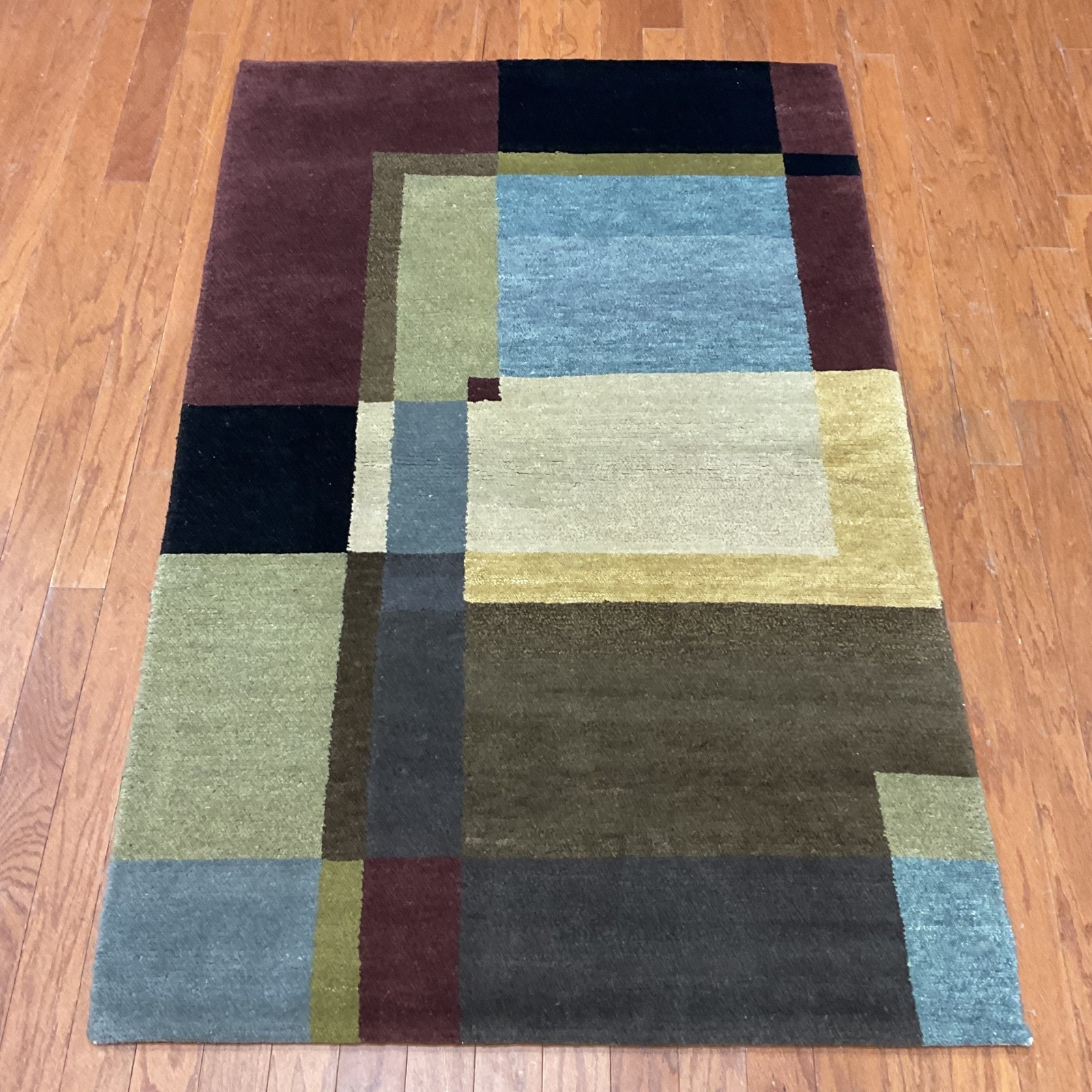 Handmade Tibetan Wool Rug (3’6 x 5’6)