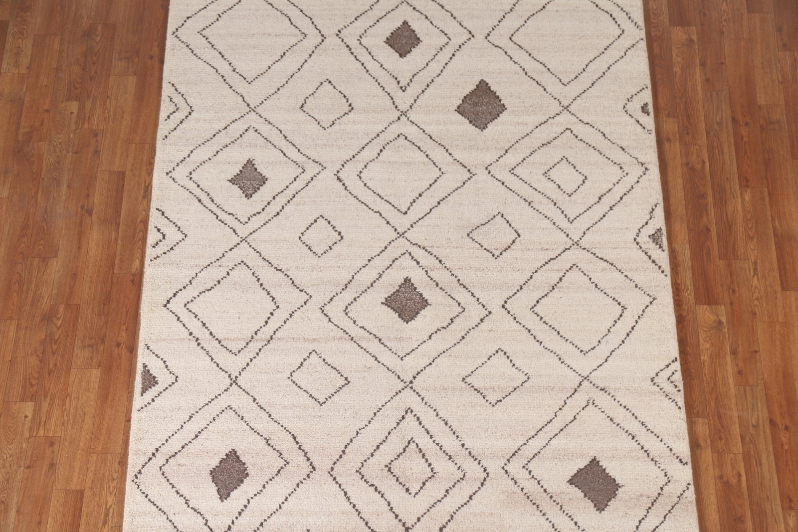 Modern Handmade Luxury Hand-Knotted Moroccan Wool Accent Rugs 5×8 ft