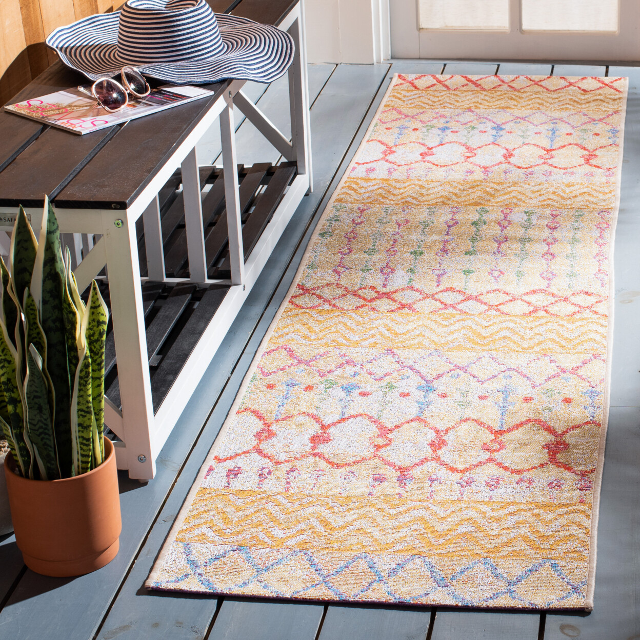 SAFAVIEH Outdoor SMR497D Summer Collection Gold / Blue Rug