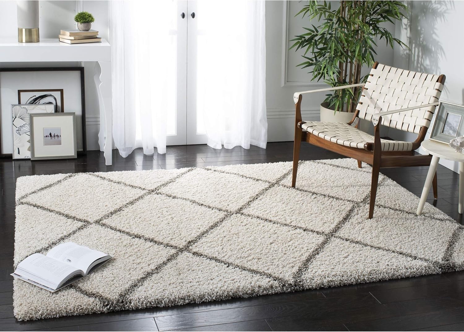 Hudson Shag 4′ x 6′ Ivory/Grey Plush Area Rug – Modern Diamond Trellis Design
