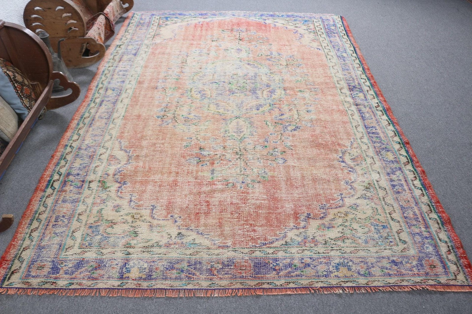 Vintage Turkish Rug 6,2×9 ft (189×274 cm), Red Blue Camouflage Rug