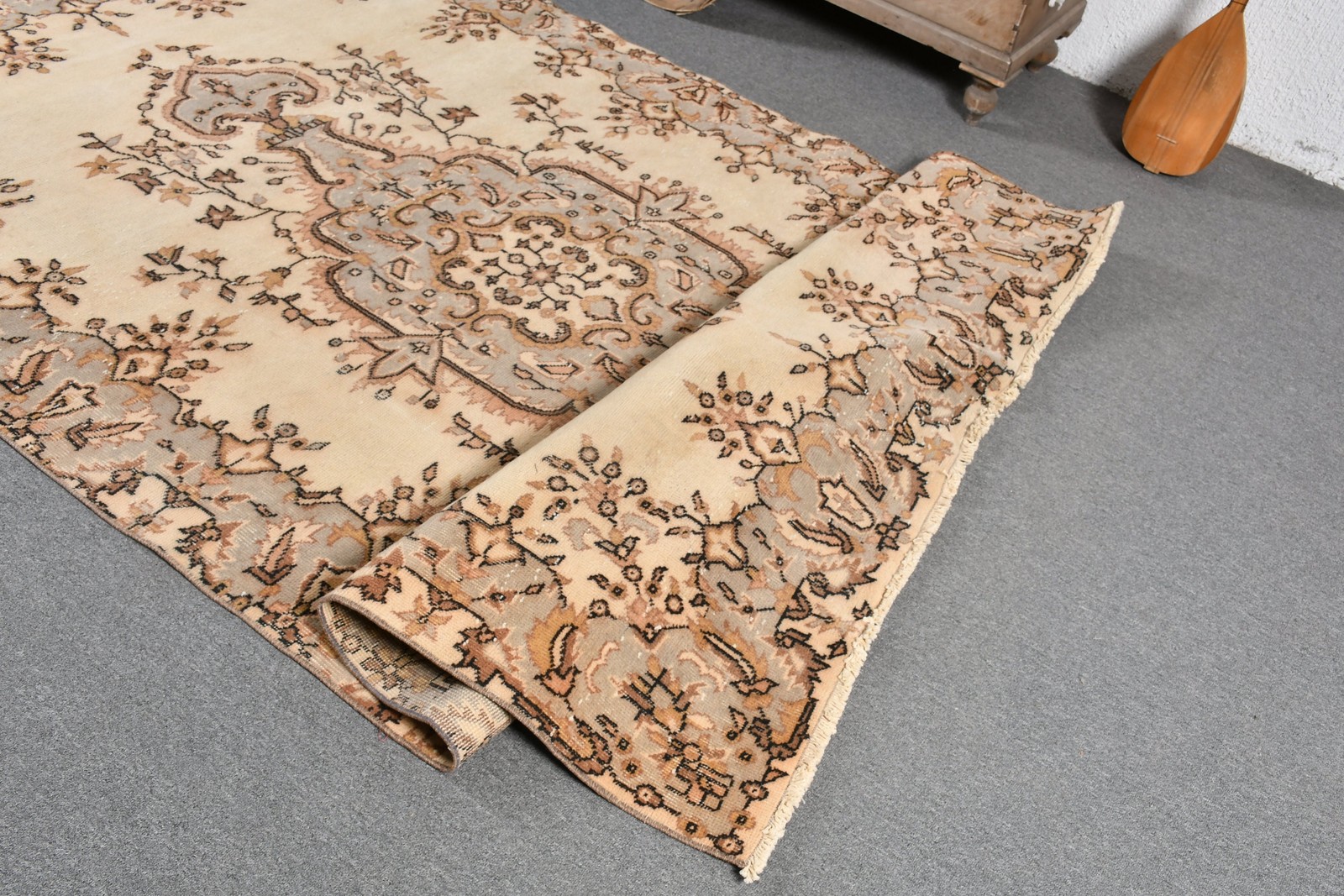 Turkish Vintage Rug 5,5×9,3 ft (167×284 cm), Brown Plants & trees Wool Rug