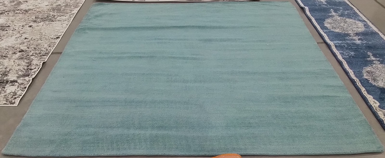 TURQUOISE 8′-0″ x 8′-0″ Back Stain Rug, Reduced Price 1172794595 HIM610A-8SQ