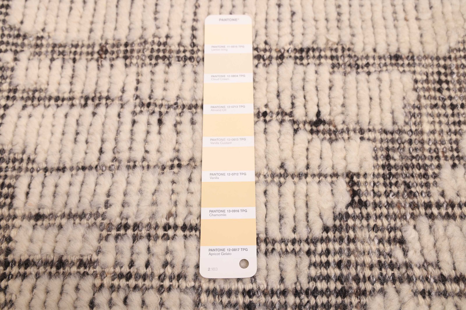 Traditional Hand-knotted Carpet 5’3″ x 8’0″ Wool Oriental Area Rug