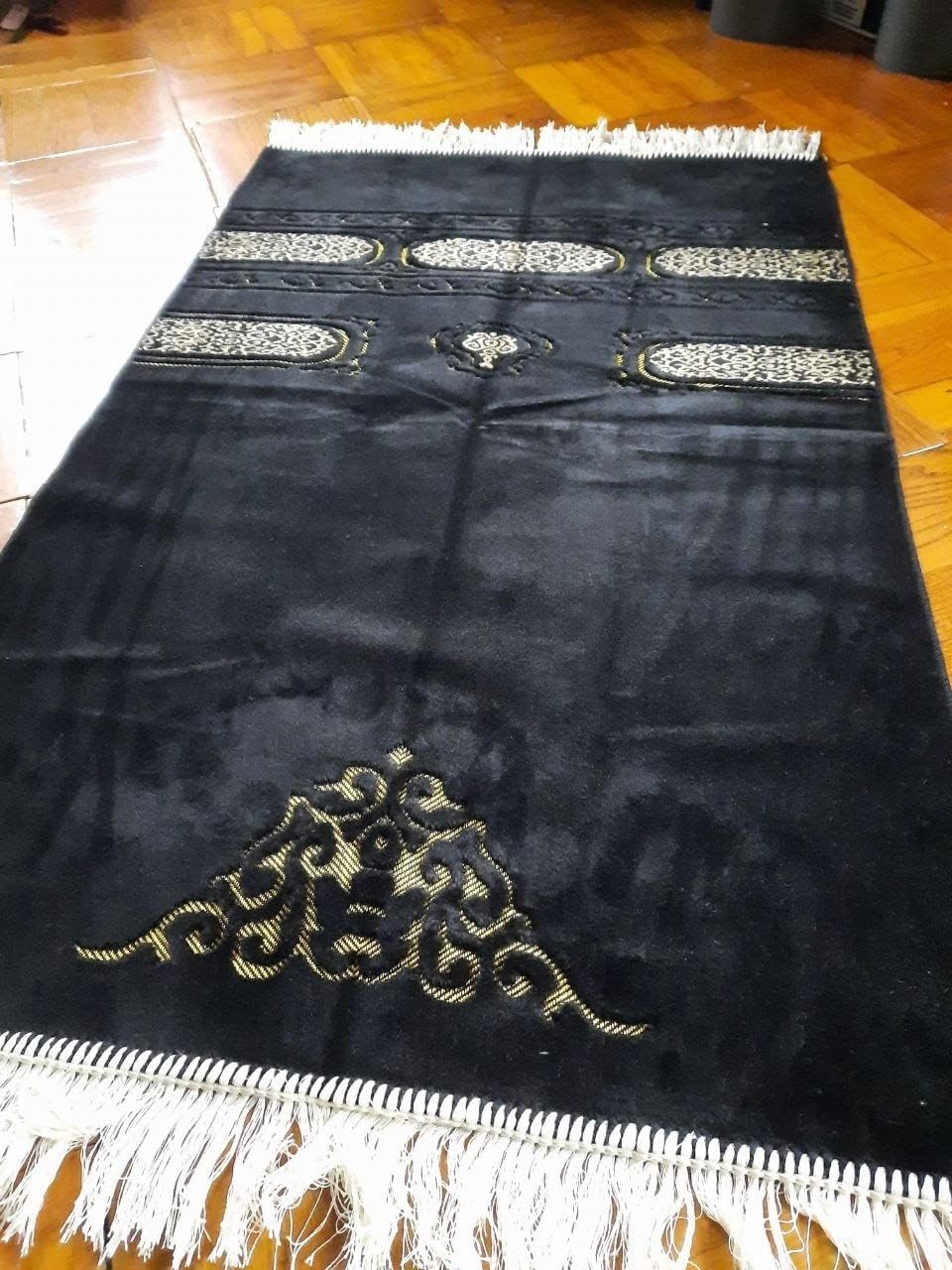 Prayer Mat/Rug – Janamaz – Sajda – سجادة صلاه – جائے نماز – نماز آسنوں – प्रा…