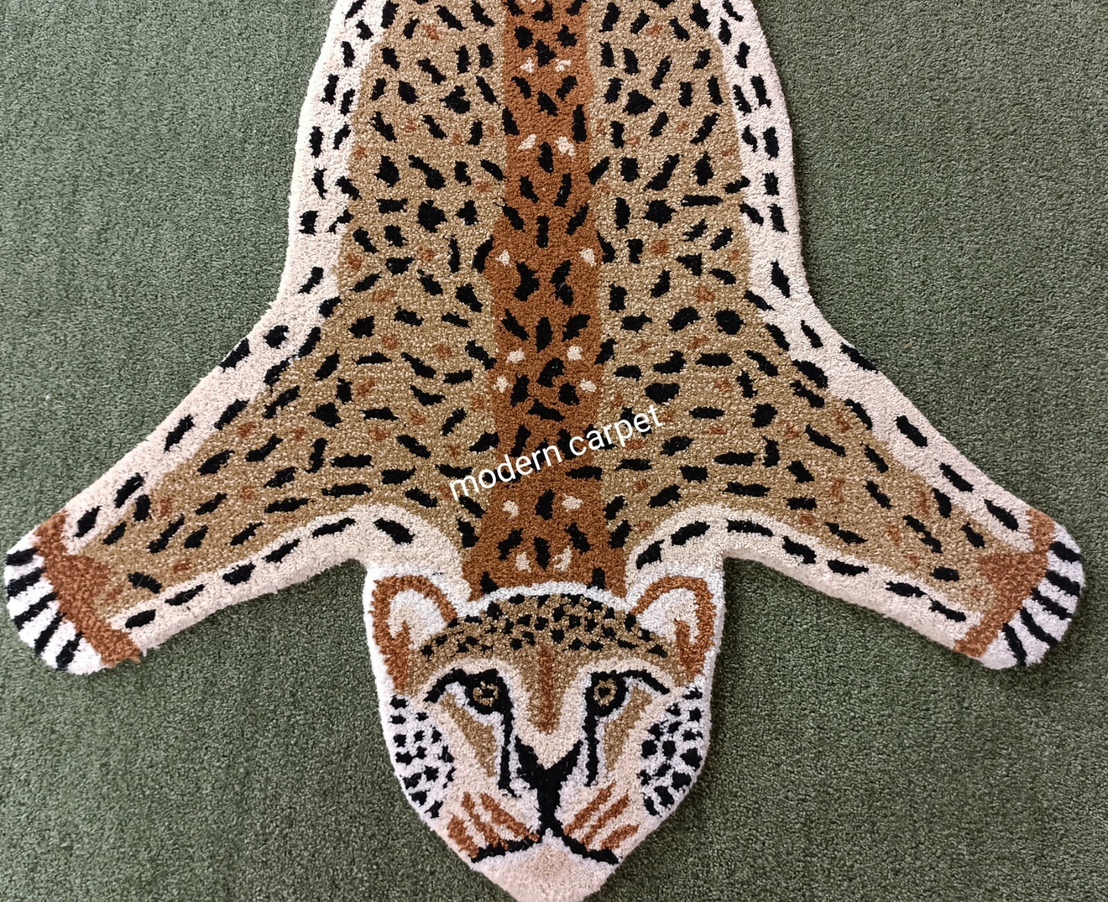Leopard Rugs 3×5 Feet Handmade 100% Woolen Hand Tufted For Home Decoration