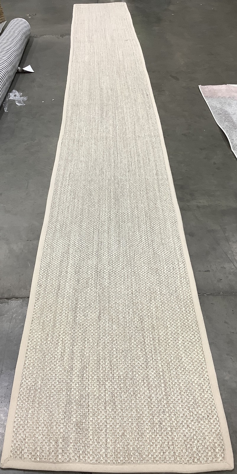 MARBLE / BEIGE 2′-6″ x 22′-0″ Flaw in Rug, Reduced Price 1172684105 NF143C-222