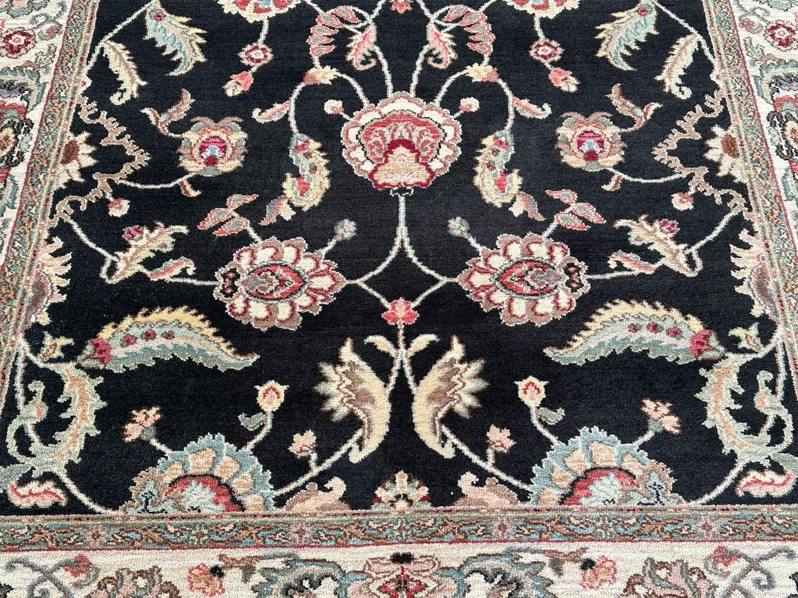 AUTHENTIC_MINT KARASTAN AGRA BLACK RUG 5.9×9 PATTERN #549 CHECK US OUT FOR MORE