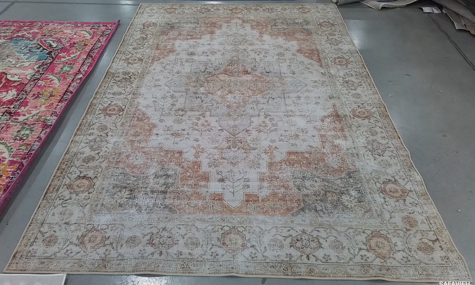 LIGHT GREY / RUST 6′-0″ x 9′-0″ Flaw in Rug, Reduced Price 1172804689 TSN105F-6
