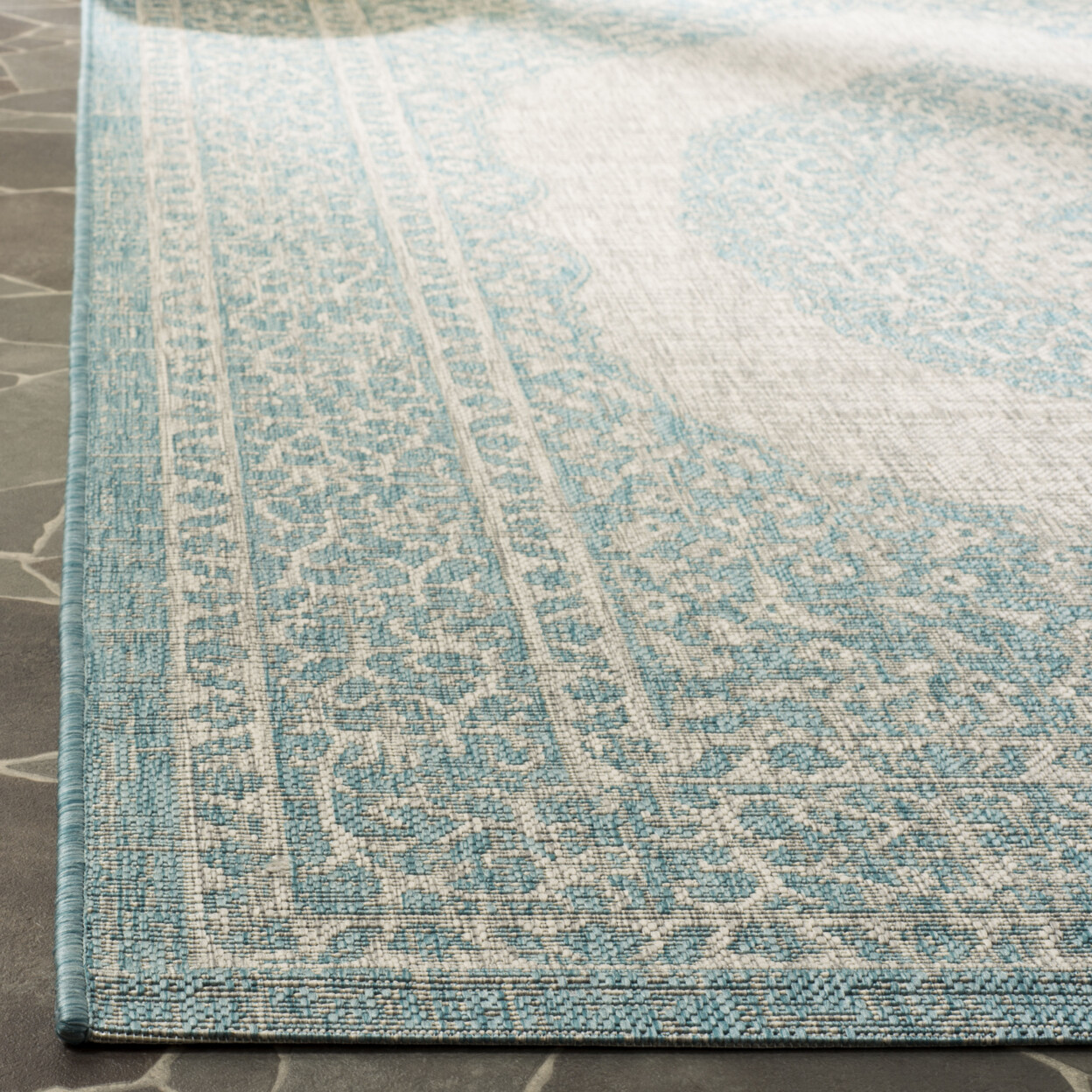 SAFAVIEH Outdoor CY8751-37112 Courtyard Light Grey / Aqua Rug