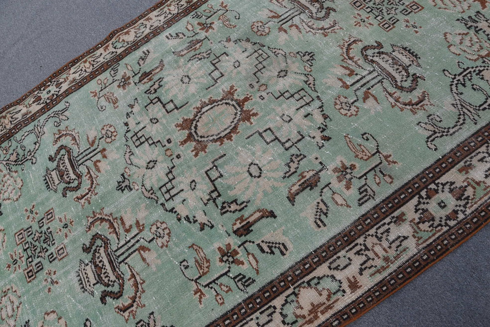 5,5×9,3 ft Vintage Rug, Turkish Large Rug, Green Brown Bordered Wool Rug