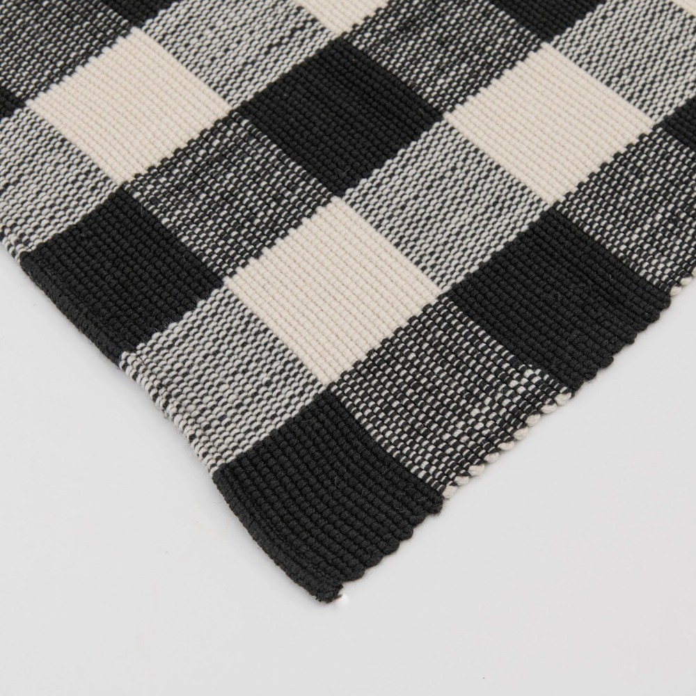 Large 24×36 Inch Black and White Layered Outdoor Rug for Patio Garden Decor