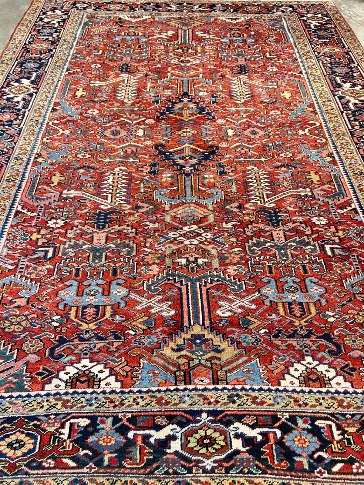 Collector Item – 9’1″x12’2″ Antique Fine Wool Herize Hand-Knotted Rug