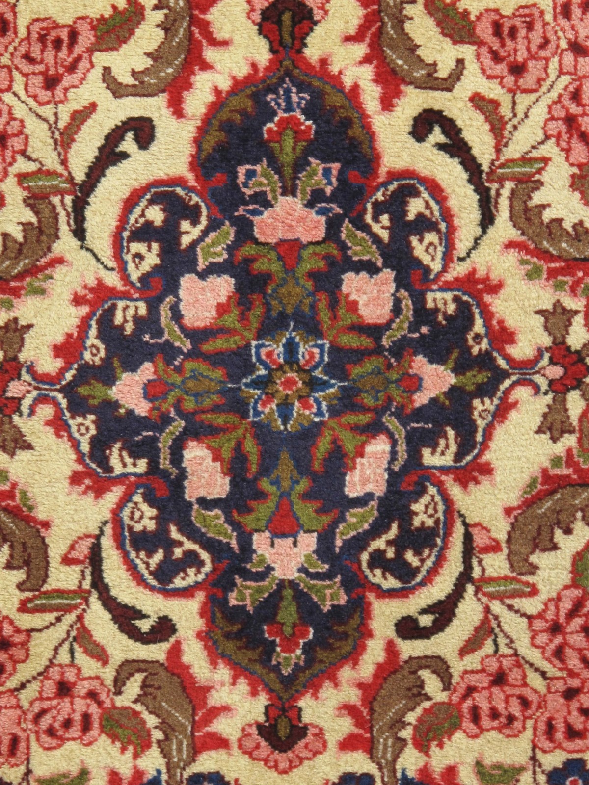 New floral rug, wool hand-knotted cream with medallion, 3’6″x5’1″