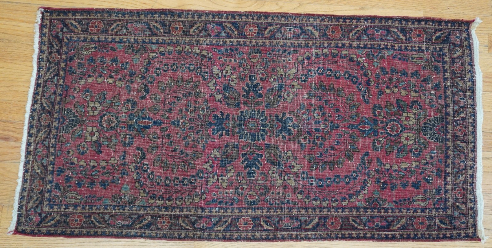 Antique Hand Knotted Saroukk 2′ x 4’3″ Wool Floral Red Oriental Rug