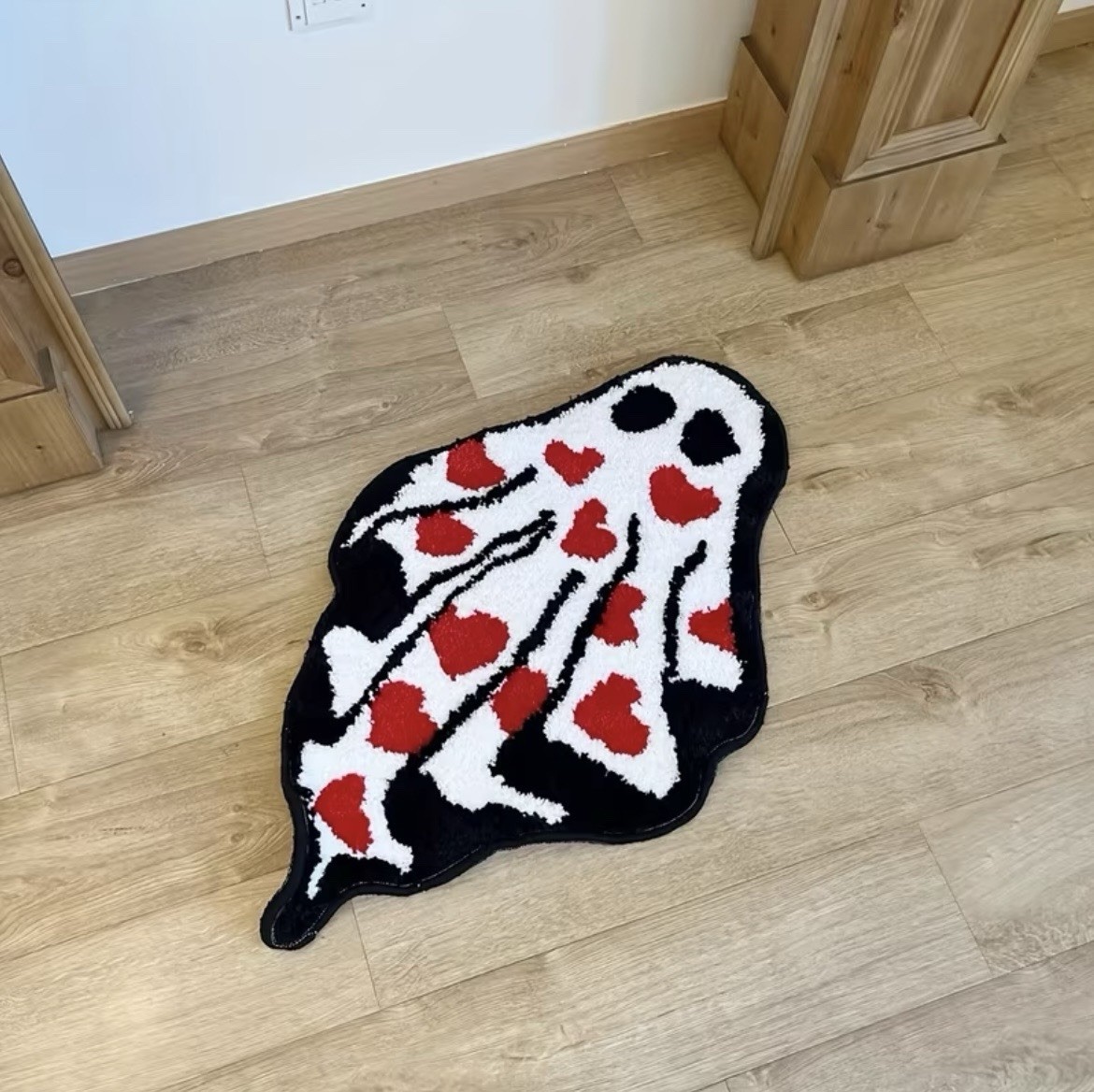 Custom Graphic Ghost Heart Rug/Mat – For Home Decor