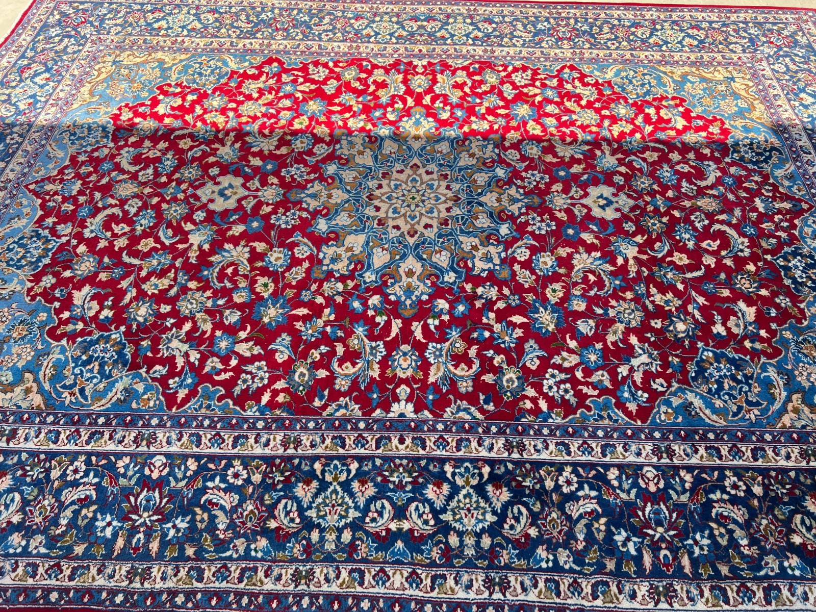 Isfahaan Rug 10’x14′ Hand Knotted Vintage 1970s
