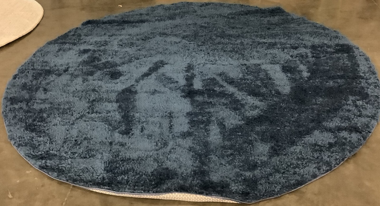 NAVY 9′-0″ x 9′-0″ RD Back Stain Rug, Reduced Price 1172663456 AUG900N-9R