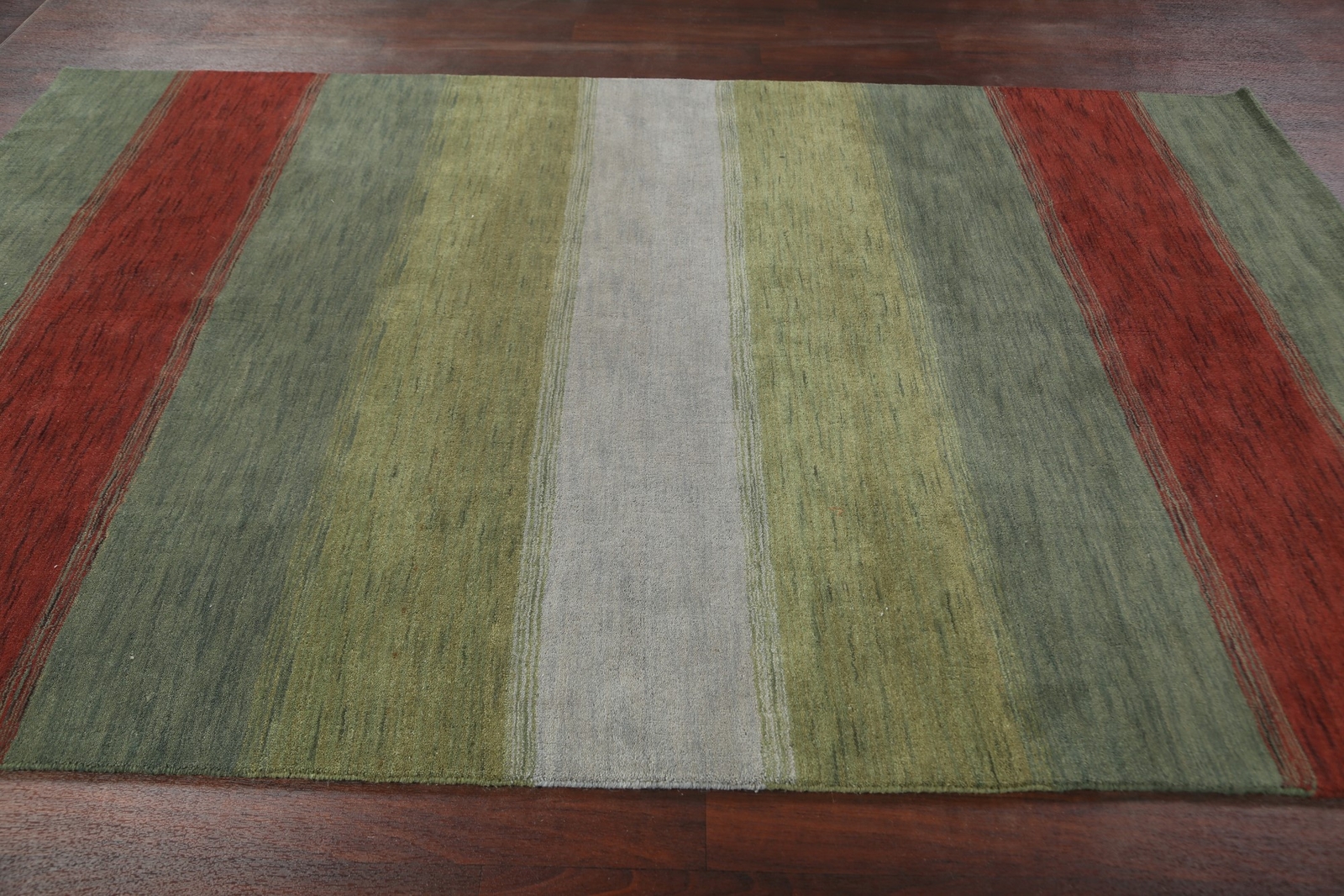 High-quality Green Hand-woven Wool Rug Durable Gabbeh Rug 7×10 ft