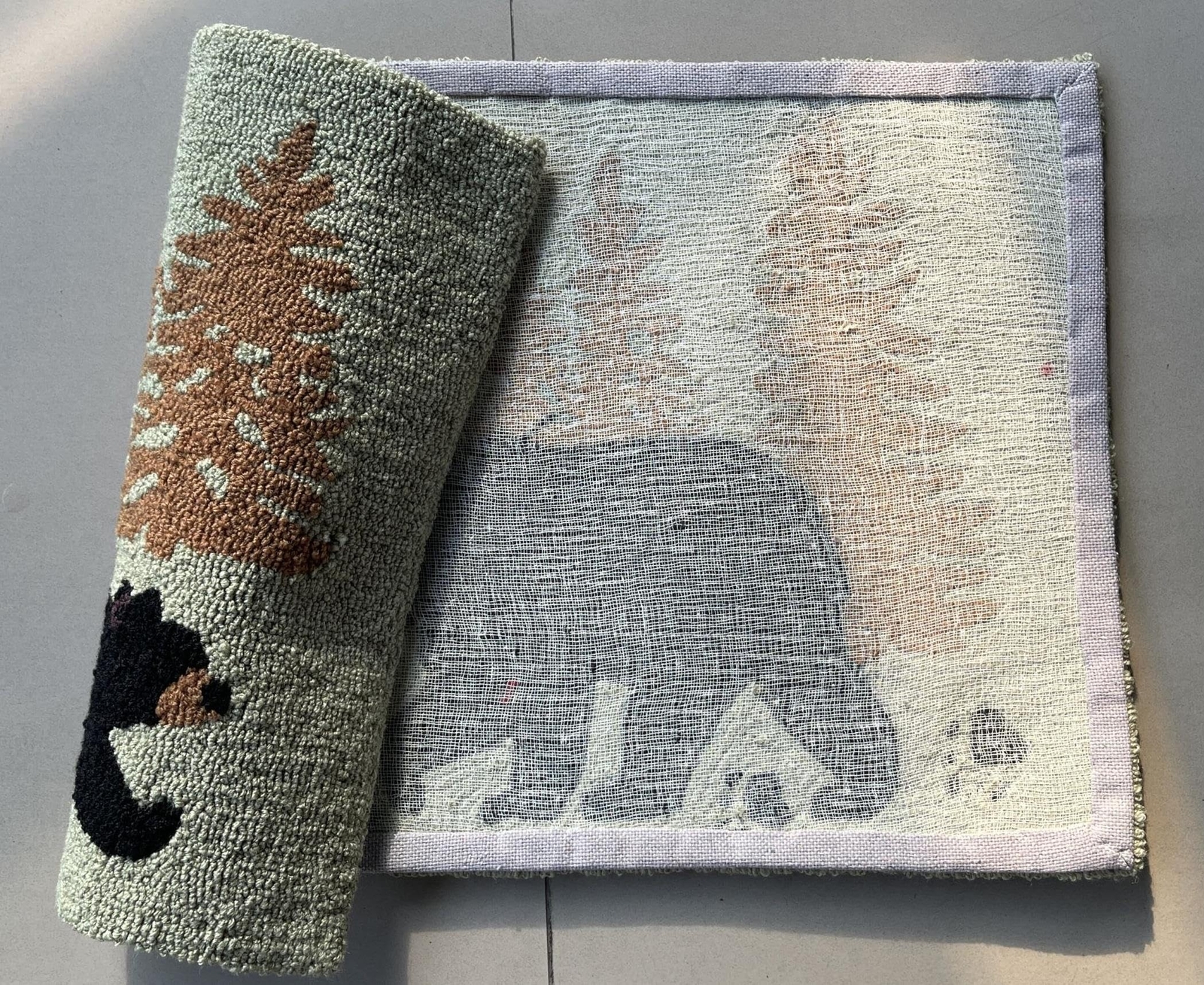 Woodland Bear Tree Silhouette Hand-Hooked Accent Rug 28.5 X 17 Inches for Hom…