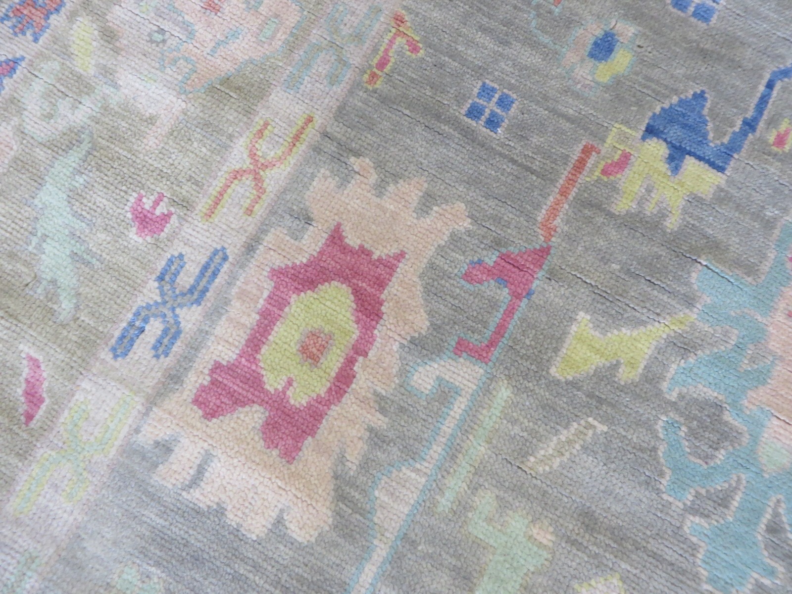 6 x 8’10 Hand Knotted Gray Colorful Modern Oushak Oriental Rug G15602