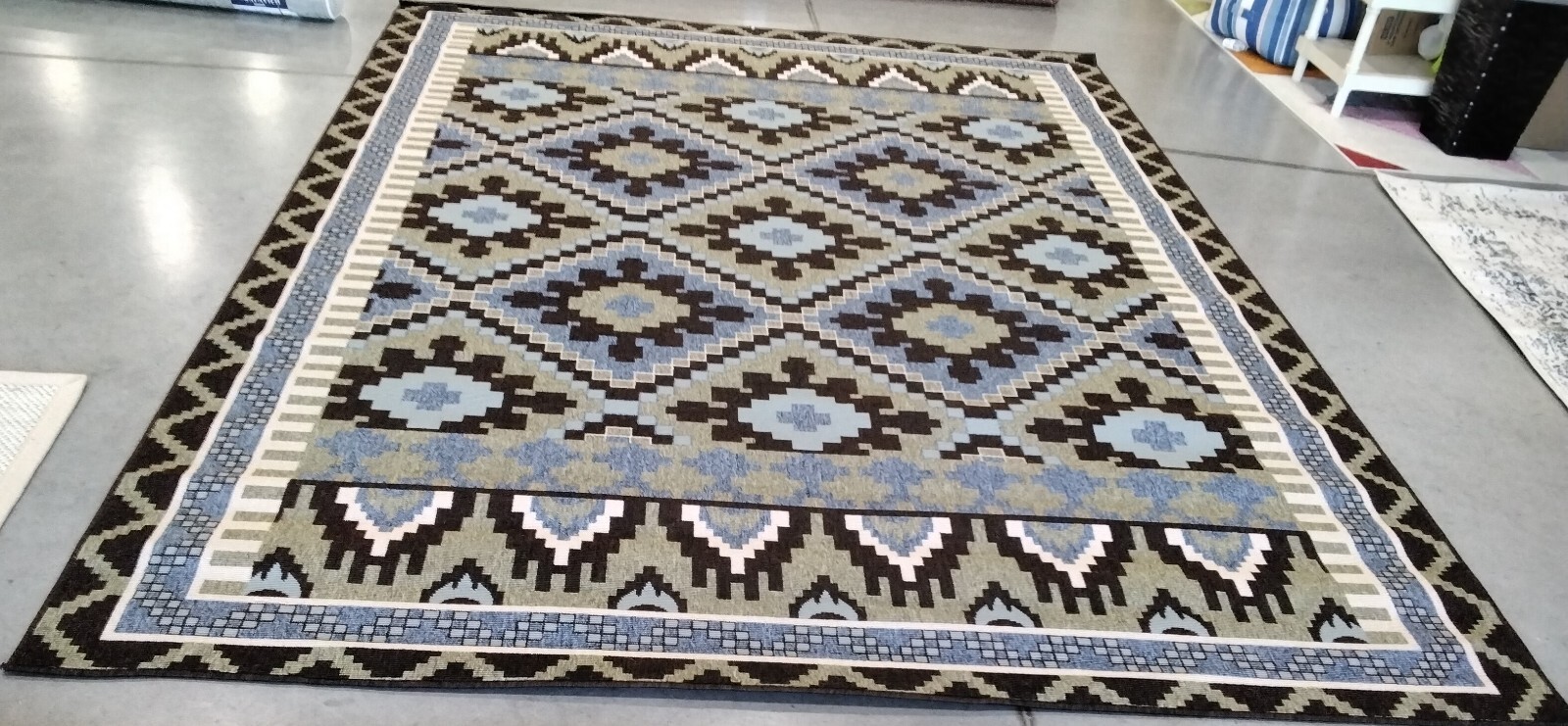 GREEN / CHOCOLATE 8′ X 11′ Back Stain Rug Reduced Price 1172759081 VER096-0642-8