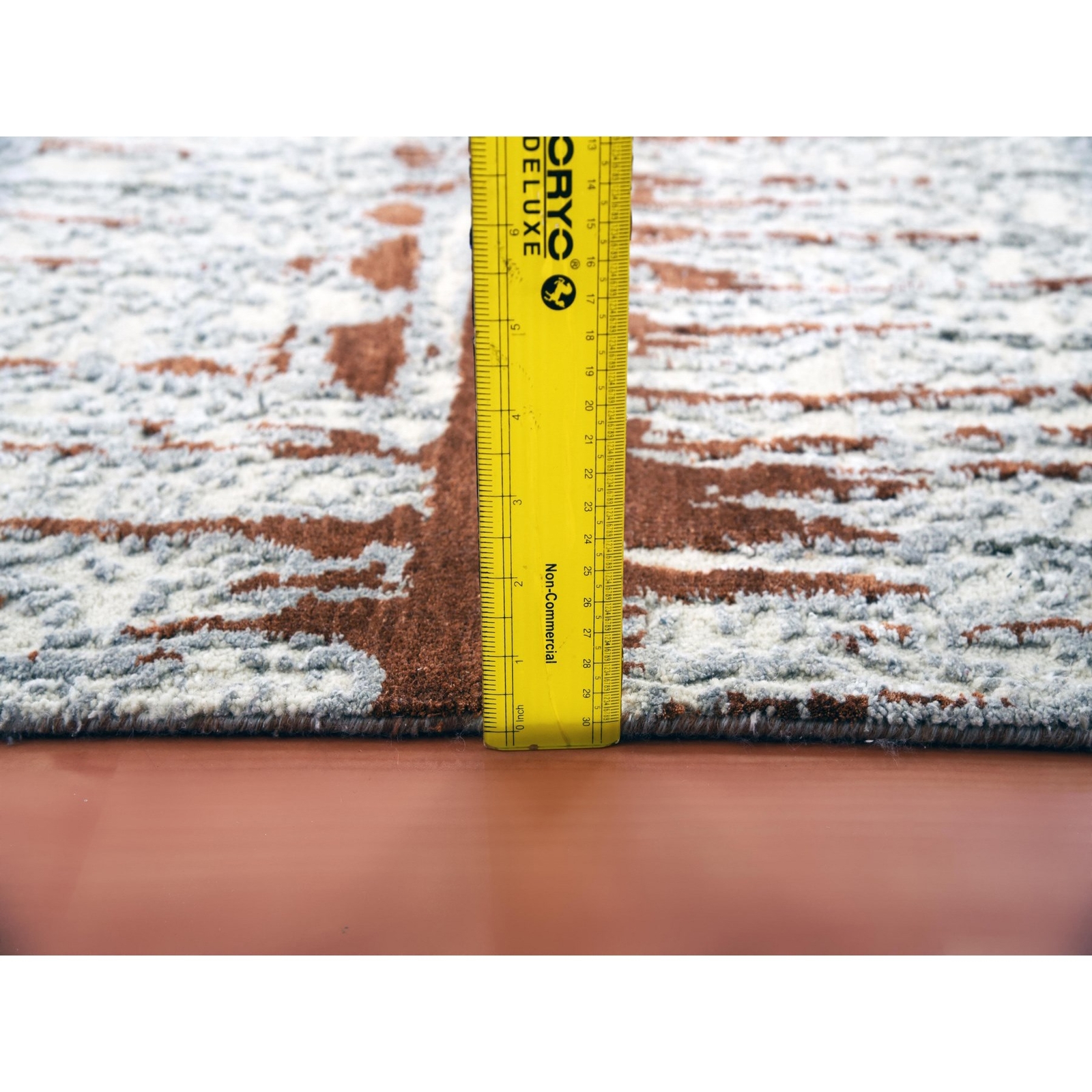 10’2″x14′ Earth Tone Colors Cardiac Design Silk and Wool Hand Knotted Rug R75299