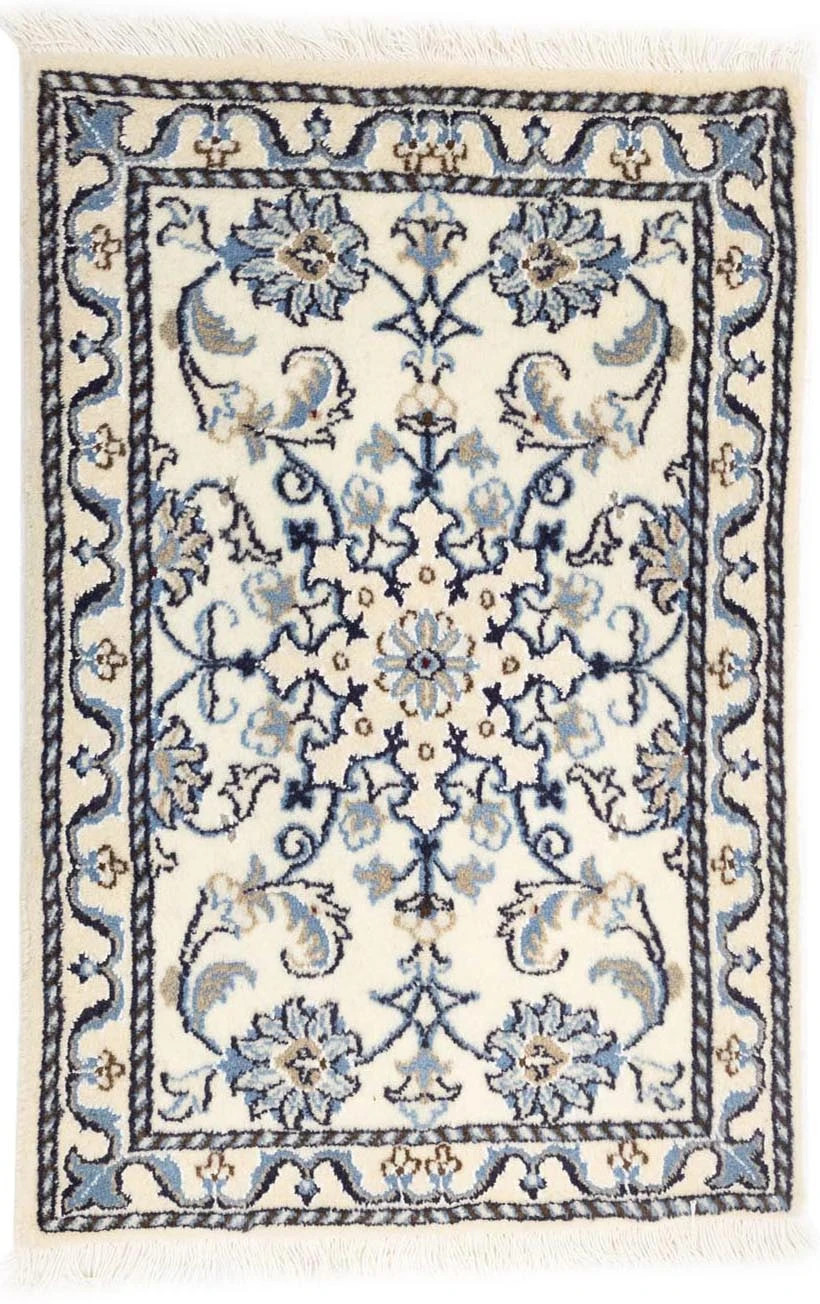 Vintage Cream Classic 2X3 Traditional Nain Oriental Rug