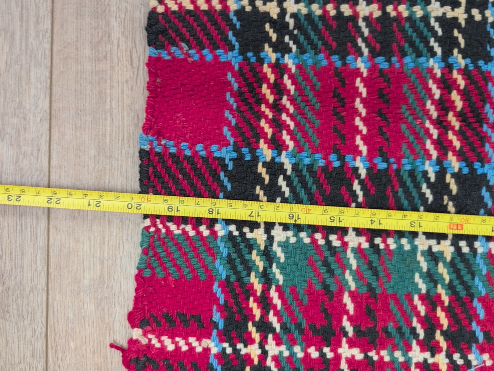 Plaid Red Green Light Blue Black And Creme Colored Throw Rug 33×20″ Cotton Blend