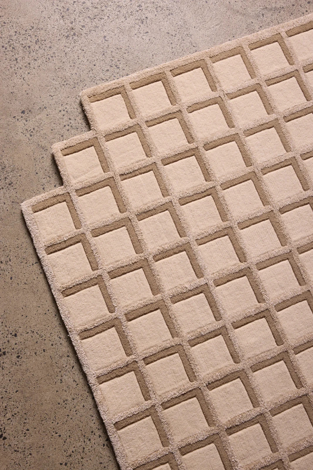 Post-Modern Sand Beige Grid Pattern Stepped Edge Hand-Tufted Rug 6×9 Living Room