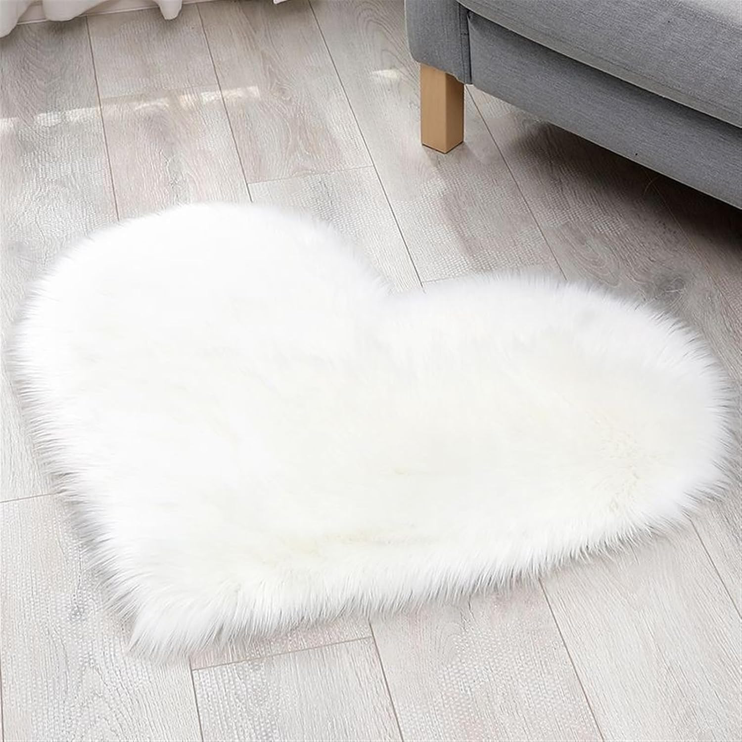 Long Pile Heart Indoor Living Room Area Rug, White, 16″ x 20″ | High Traffic Bed