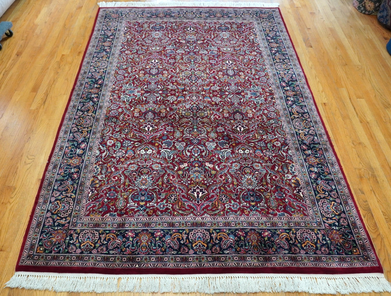 Excellent Vintage Kashann 6′ x 9’3″ Hand Knotted Wool Red Navy Blue Oriental Rug