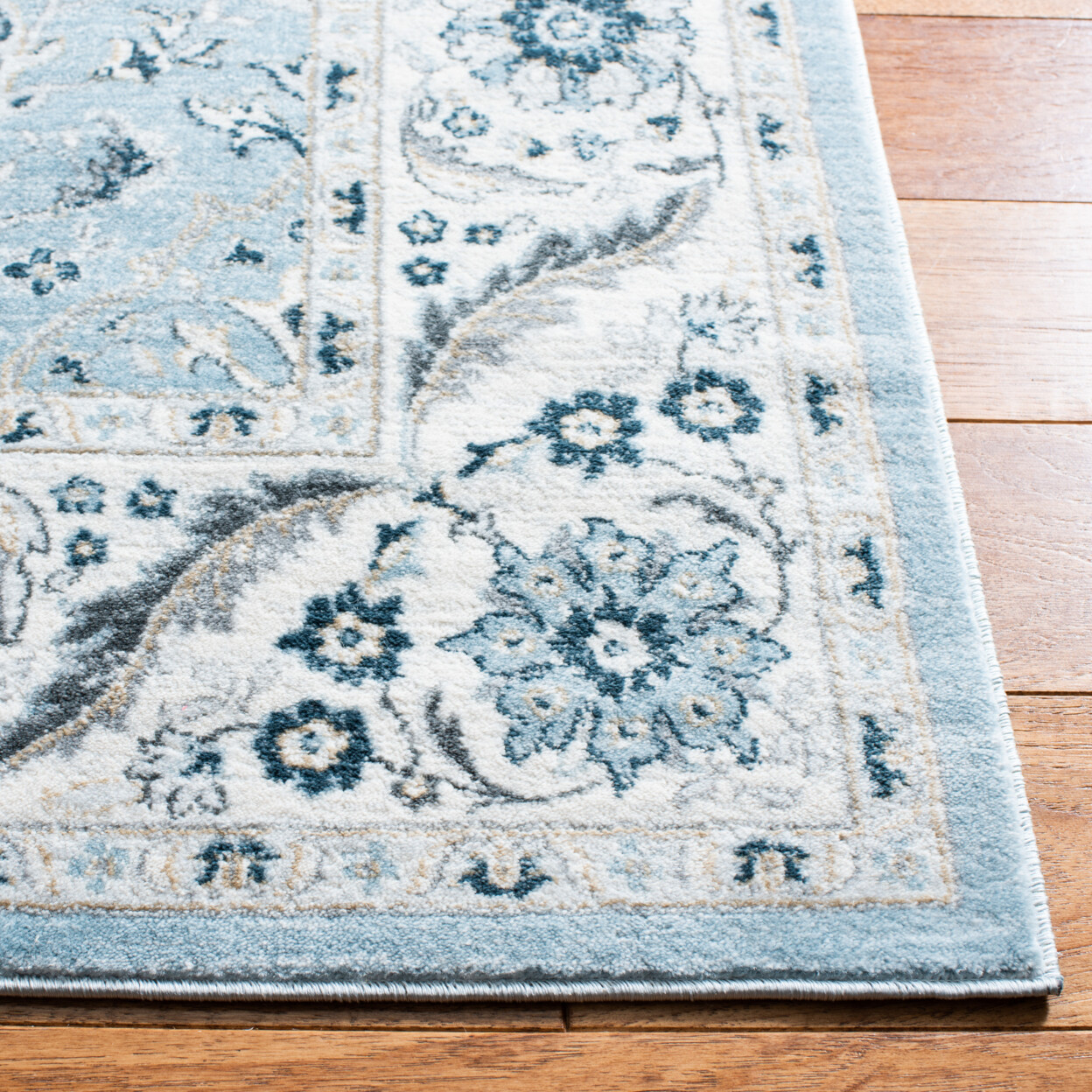 SAFAVIEH Isabella ISA912M Light Blue / Cream Rug