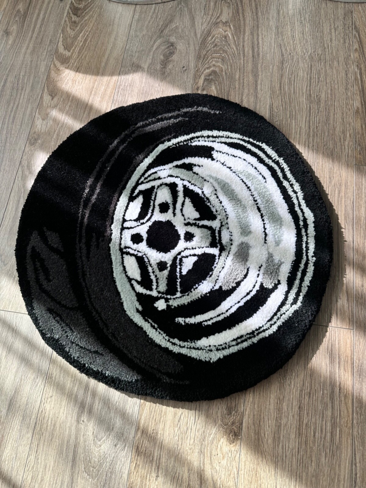 SSR MK2 Tufted Wheel Rug 2×2 feet