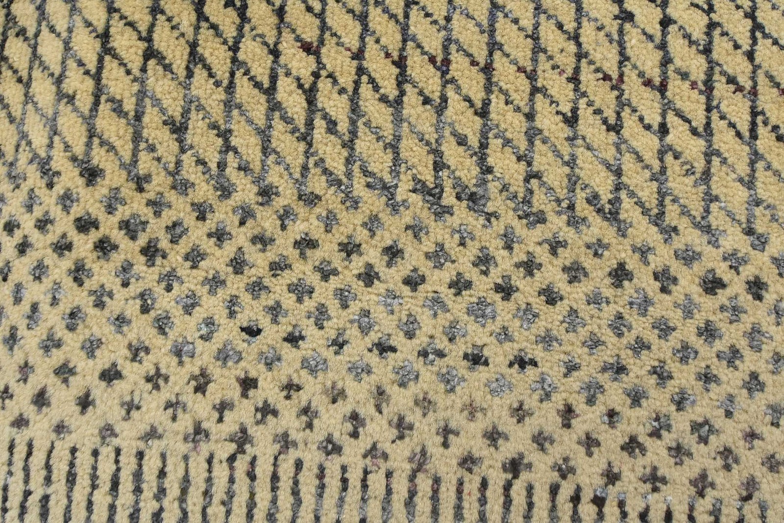 Fine Contemporary Rug 8’2” x 10’4” Beige Gray Wool Hand-Knotted Carpet