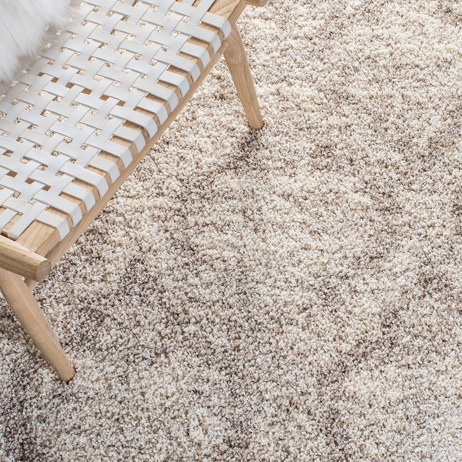 Hudson Shag 7′ Round Ivory/Beige Moroccan Non-Shedding Area Rug