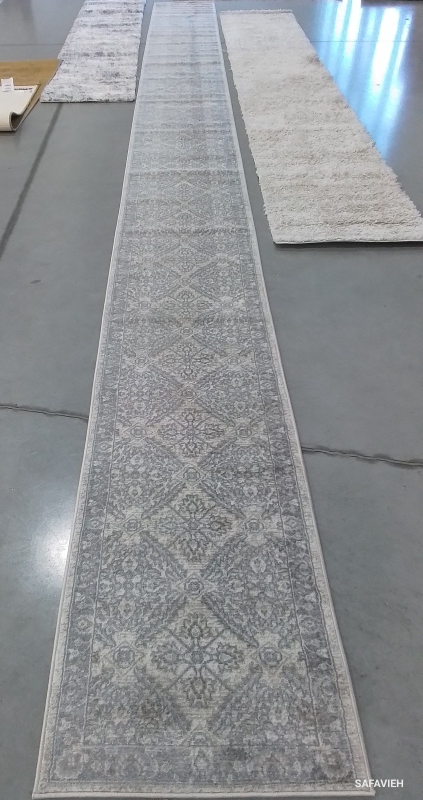 CREAM / GREY 2′-0″ x 22′-0″ Back Stain Rug, Reduced Price 1172786896 BNT863B-222