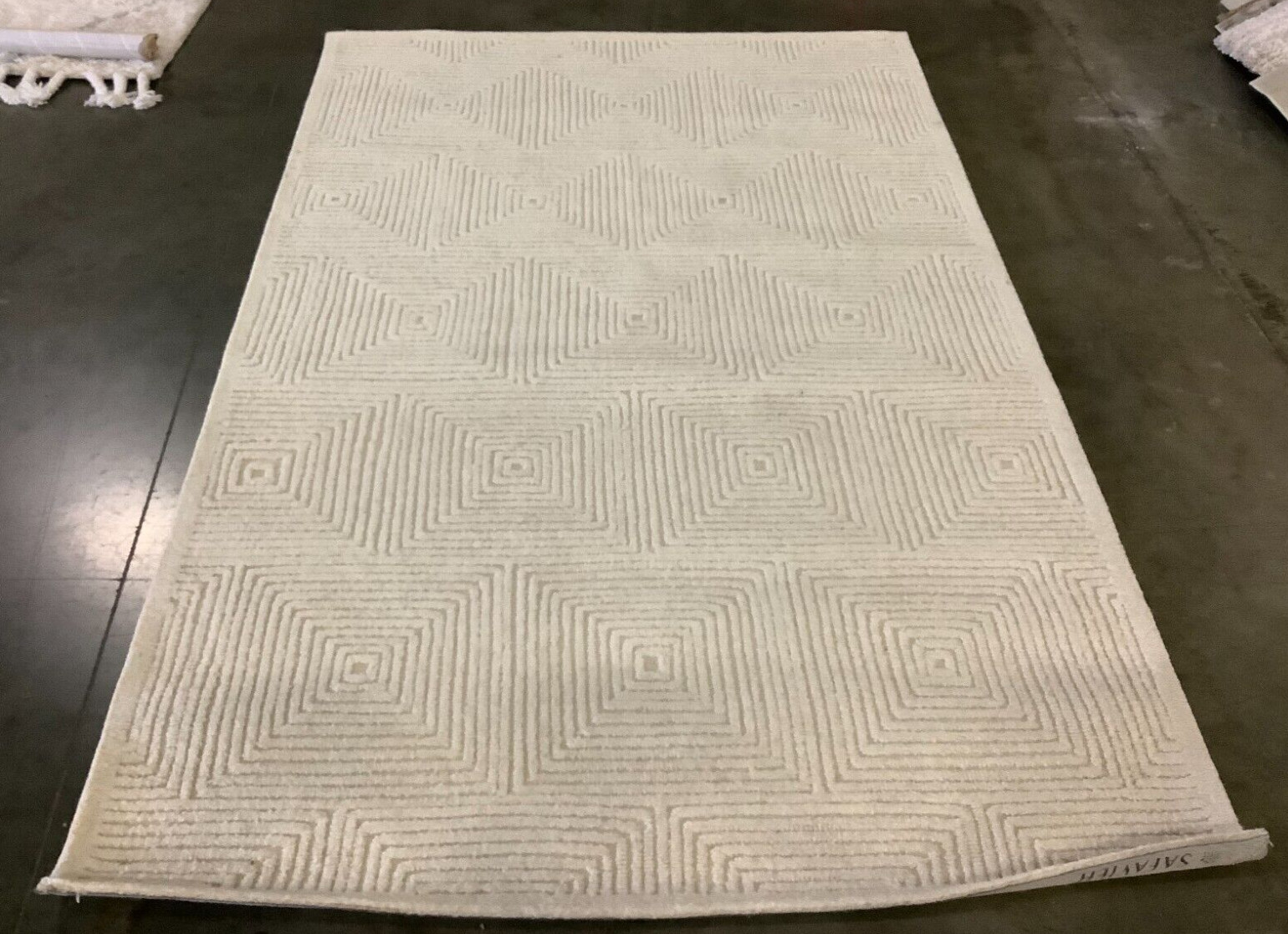 IVORY 5′ X 8′ Flaw in Rug, Reduced Price 1172663791 TXT102A-5