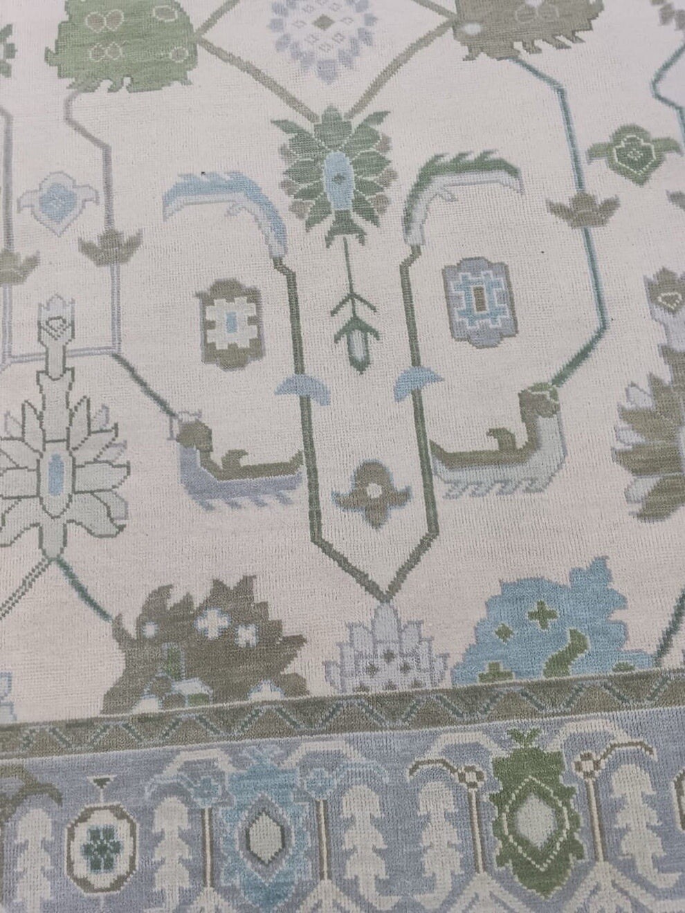 Modern Turkish Oushak Rug White off, Blue and Grey Hand Knotted Contemporary rug