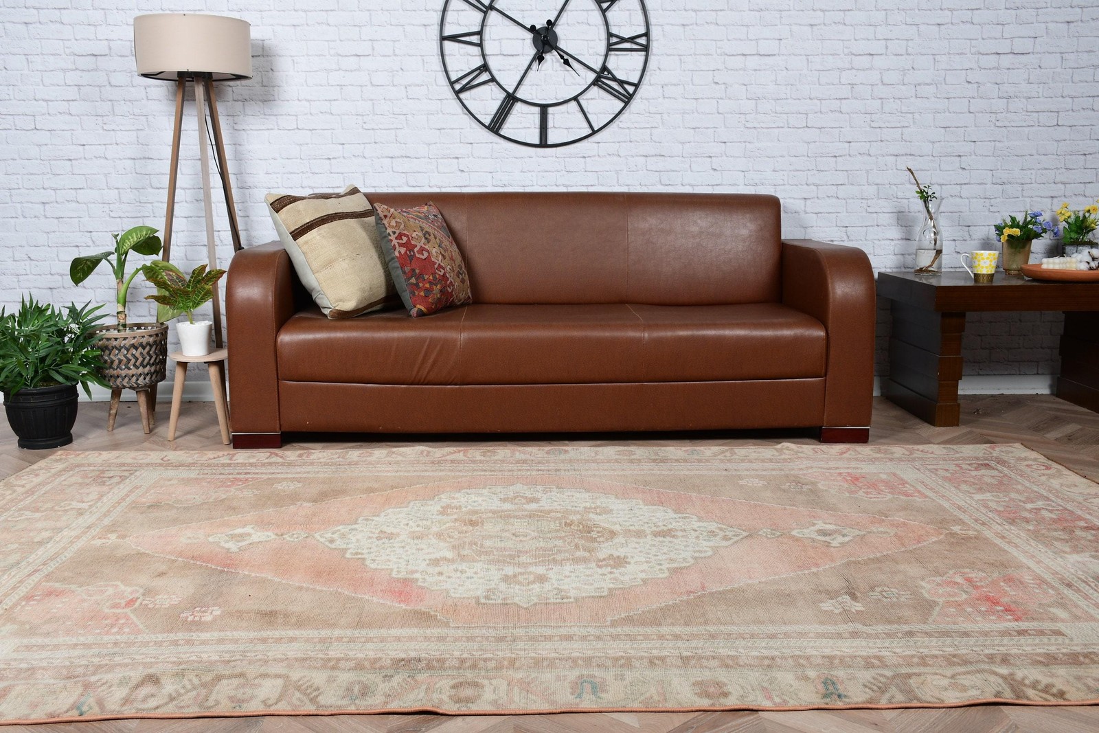 Turkish Vintage Rug 5,5×9,9 ft (167×302 cm), Brown Wool Rug