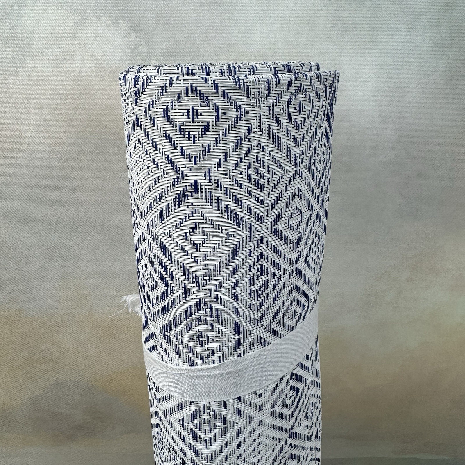 Pottery Barn Chilewich Mosaic Blue Woven Indoor/Outdoor Floormat 23”x36” NWOT