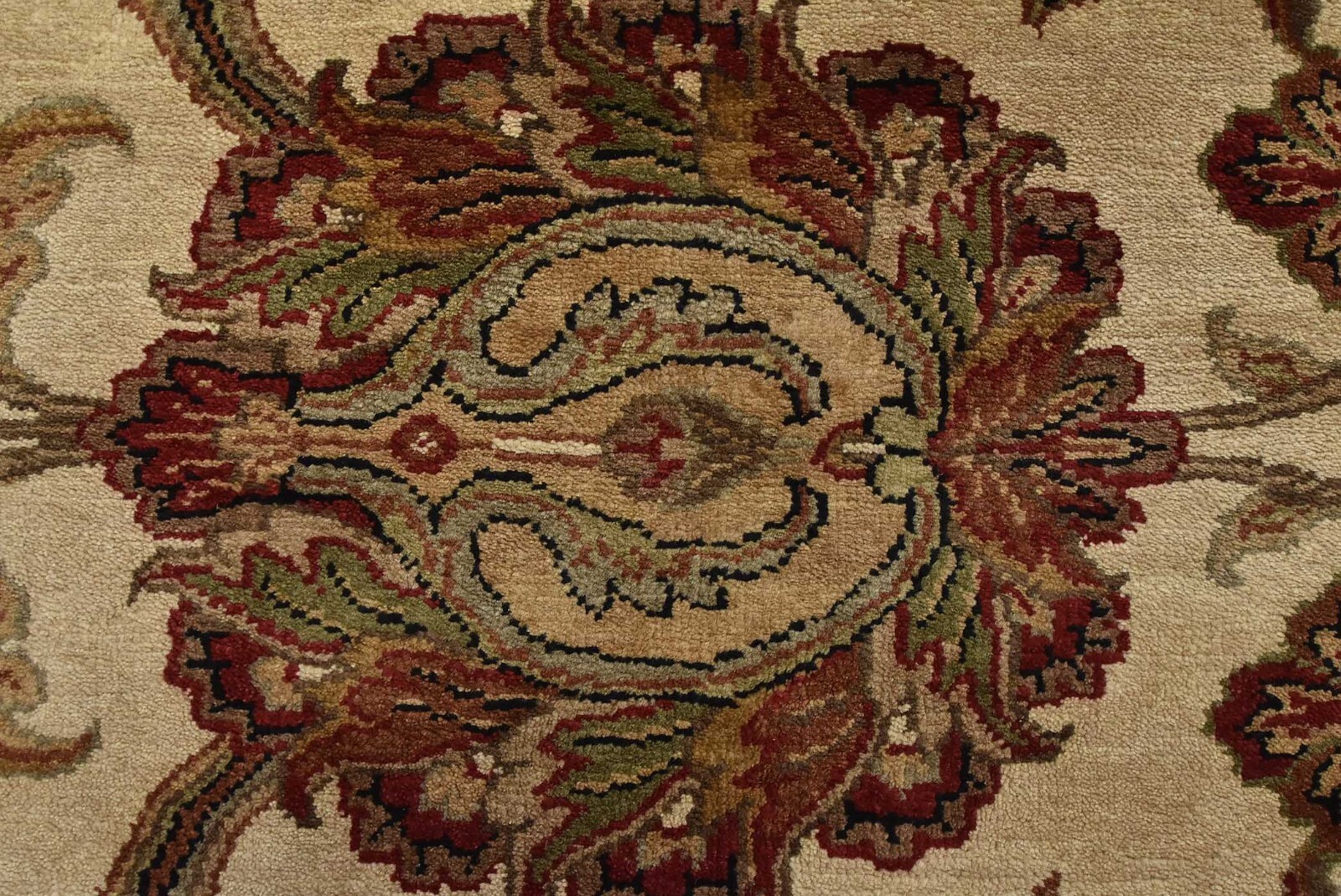 Agra Carpet 11’10” x 15’1” Ivory Wool Traditional Hand-Knotted Oriental Rug