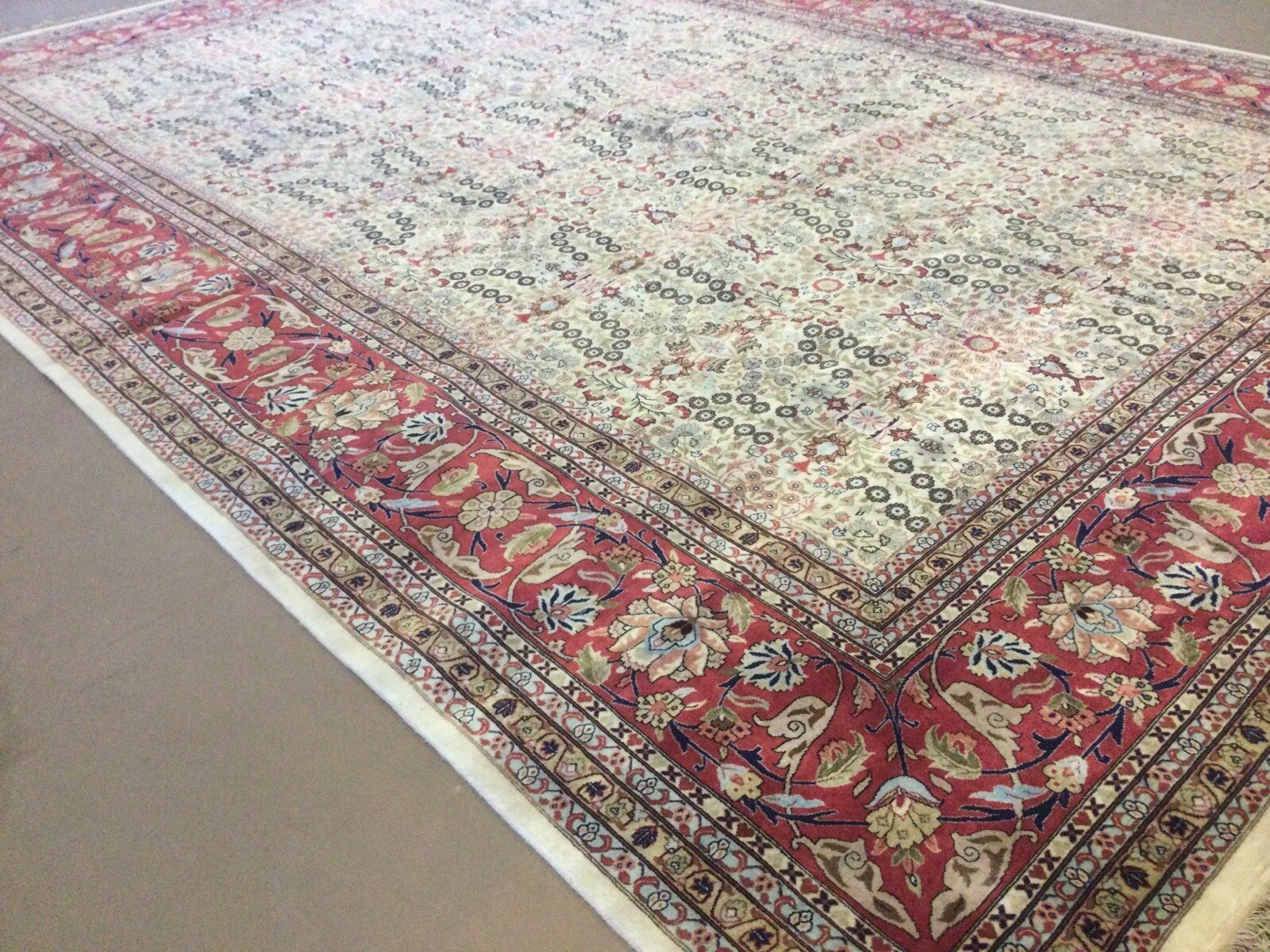 11’.9” X 17’.5” Beige Red Traditional Oversized Hand Knotted Oriental Rug Large
