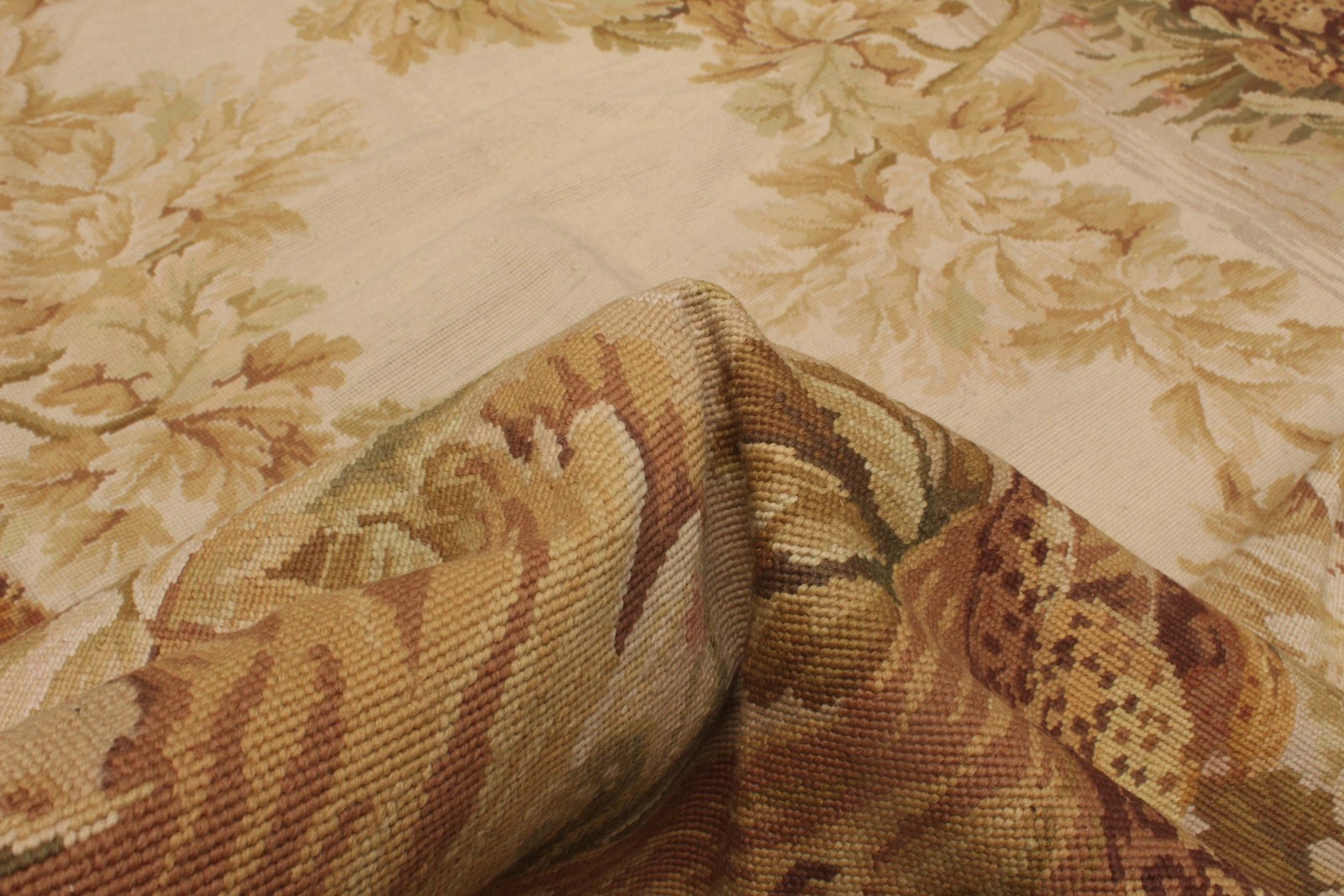 Vintage 5’0″ x 8’0″ Traditional Wool Hand Woven Oriental Area Rug
