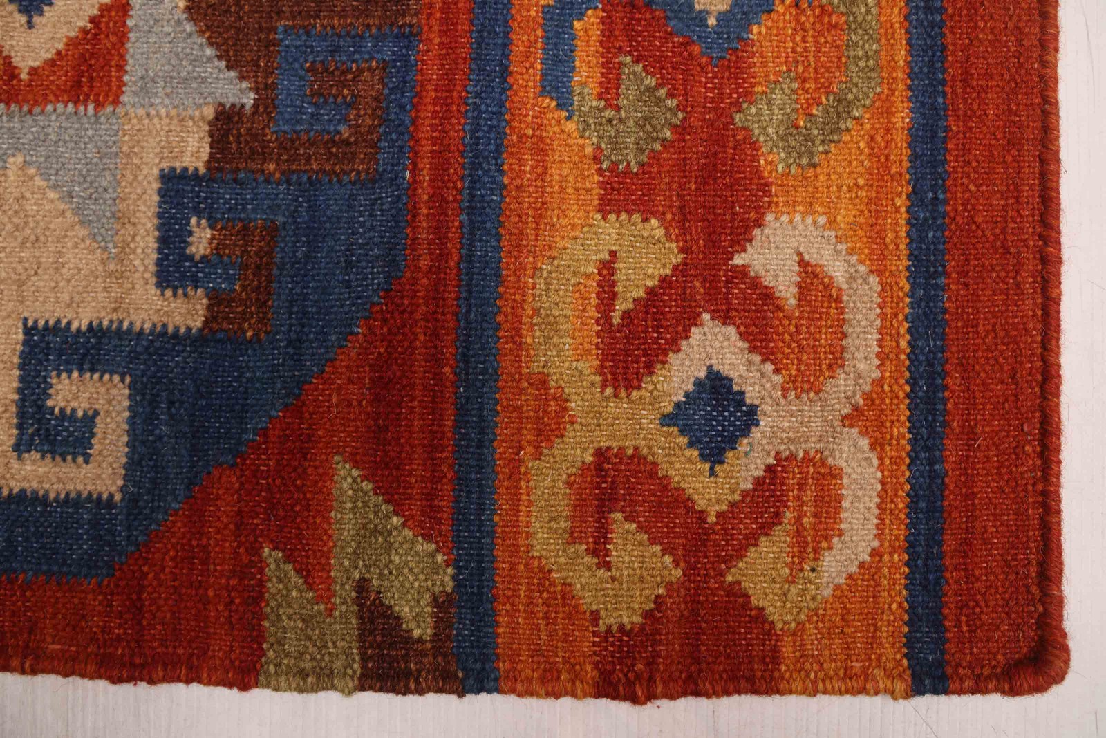 Vintage Hand Woven Area Rug 5’8″ x 7’8″ Traditional Wool Oriental Carpet