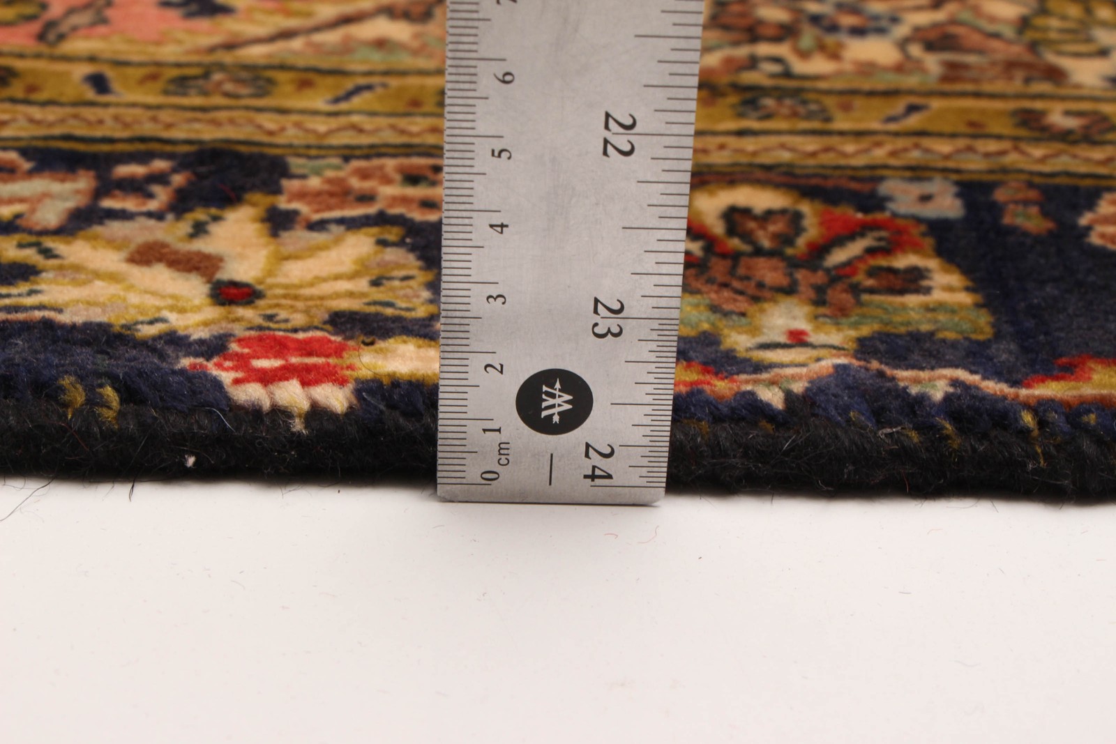 Vintage 3’3″ x 5’1″ Traditional Hand Knotted Vegetable Dye Wool Area Rug