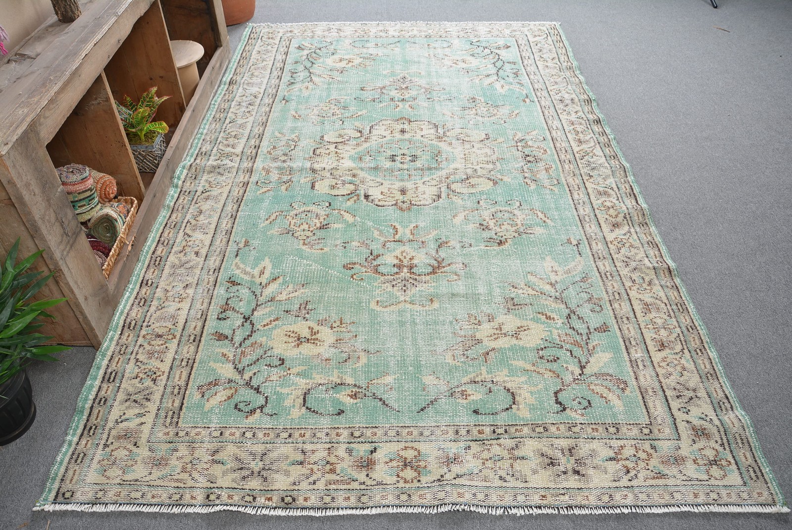 Turkish Vintage Large Rug 5,4×8,8 ft, Green White Camouflage Rug