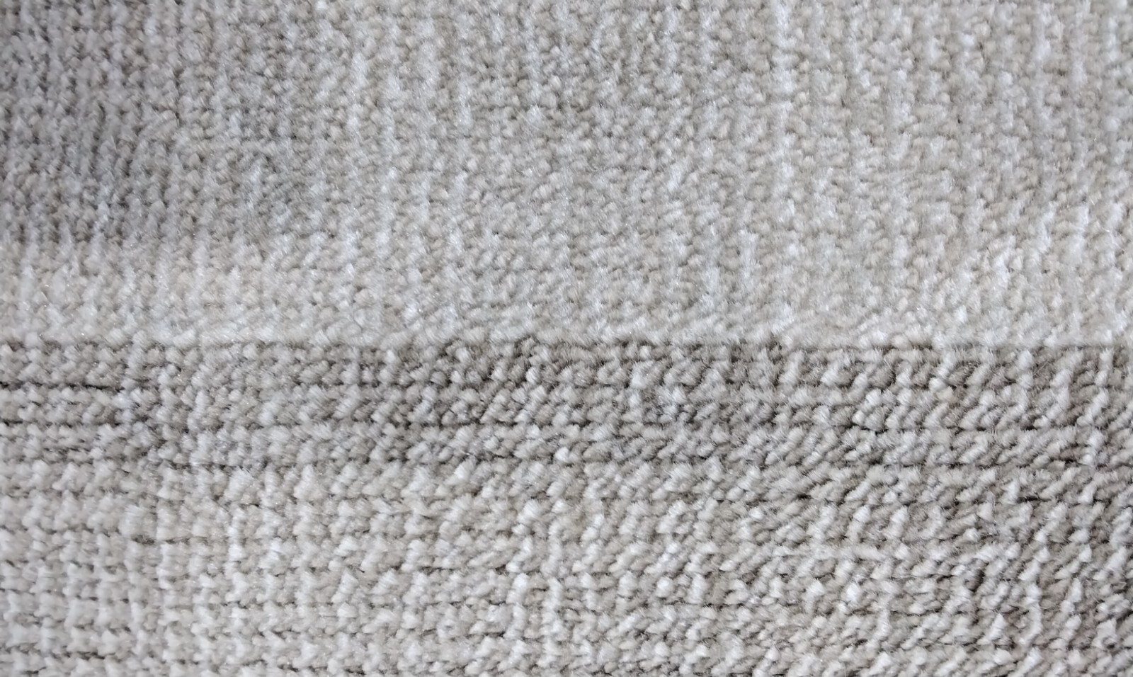 IVORY / CHARCOAL 5′-3″ X 7′-7″ Back Stain Rug Reduced Price 1172717739 ORW300A-5