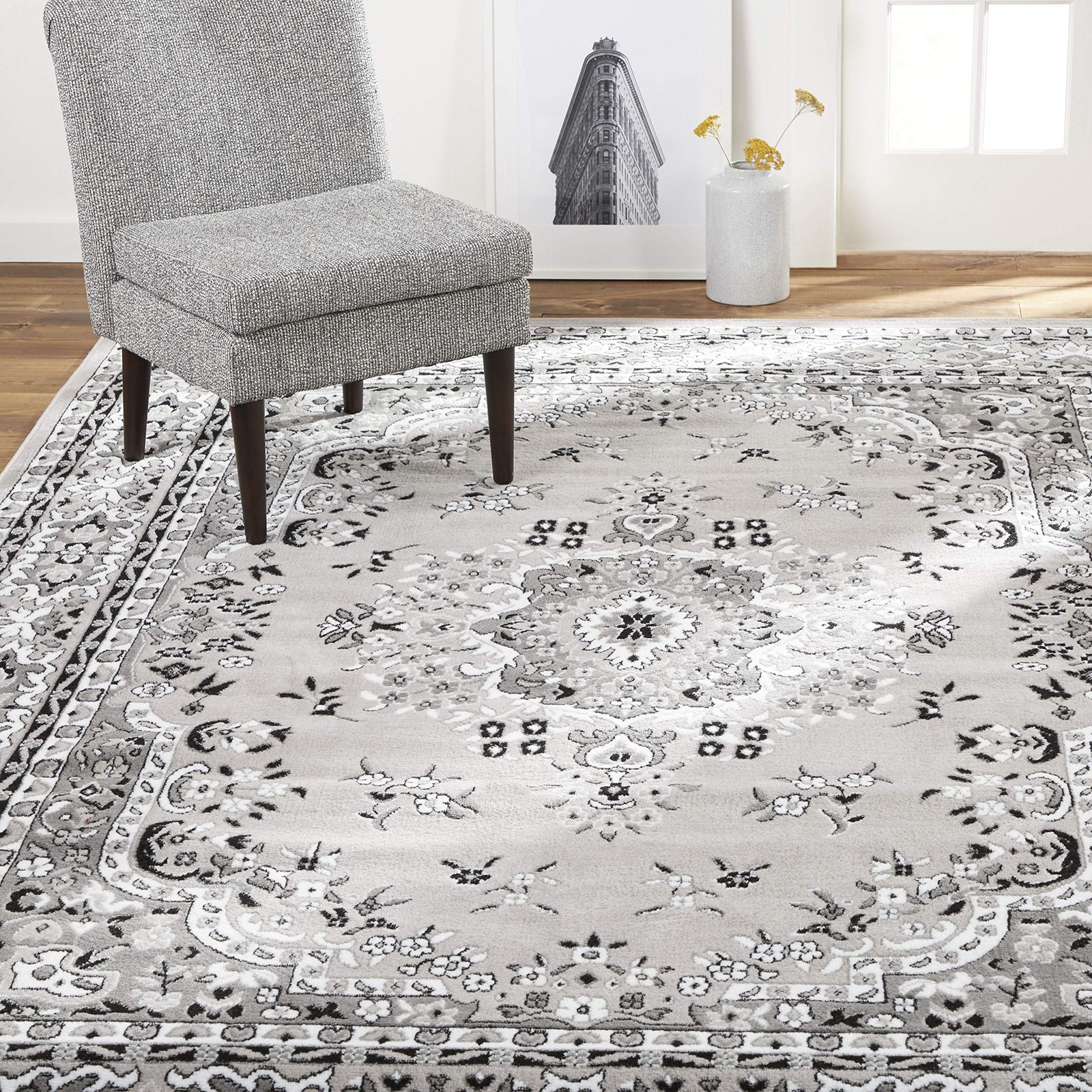Traditional Medallion Area Rug, Gray, 21″x35″ Rectangle for Home Decor
