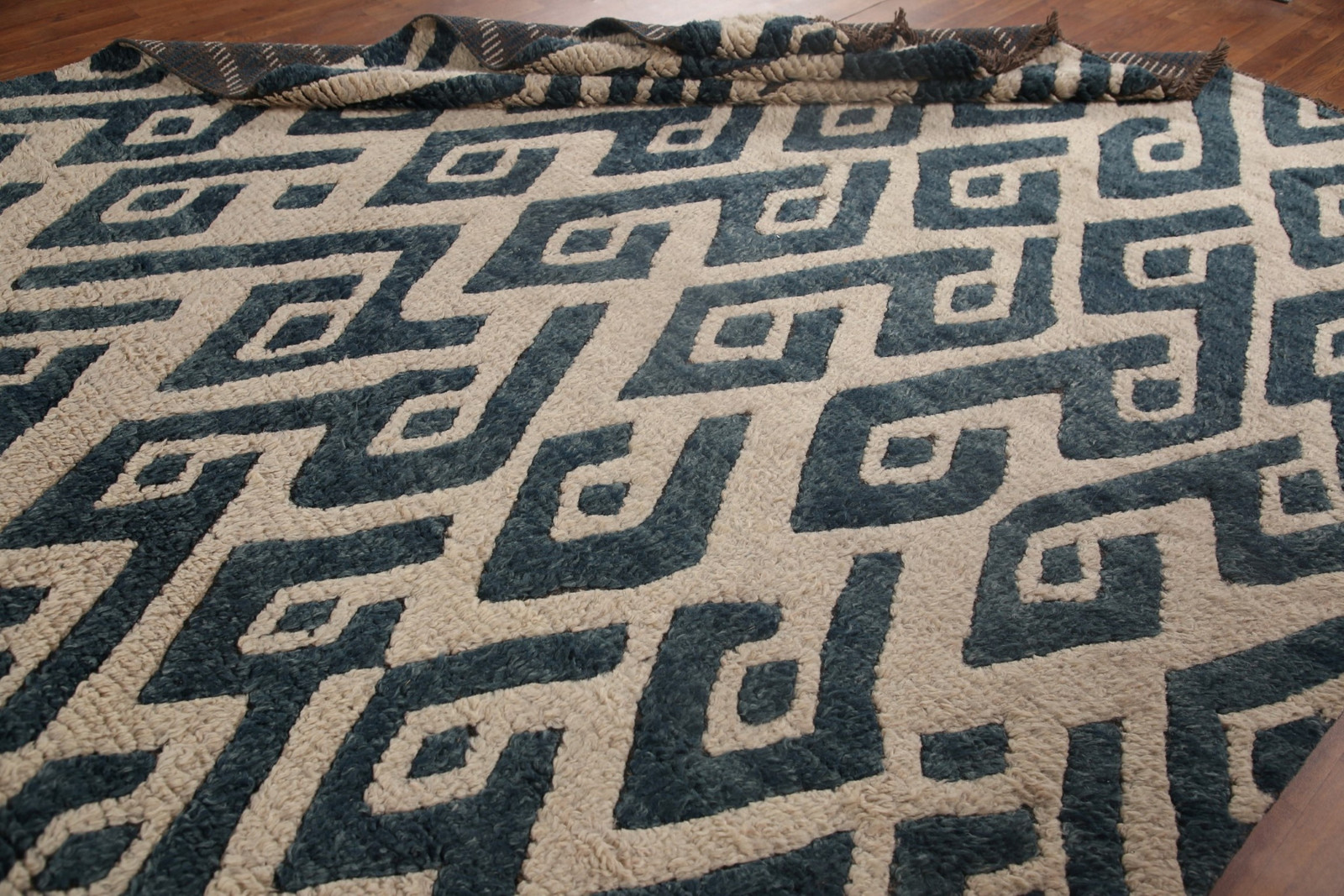 Ivory/ Blue Moroccan Shaggy Oriental Rug Wool Handmade Room Size Carpet 8×10